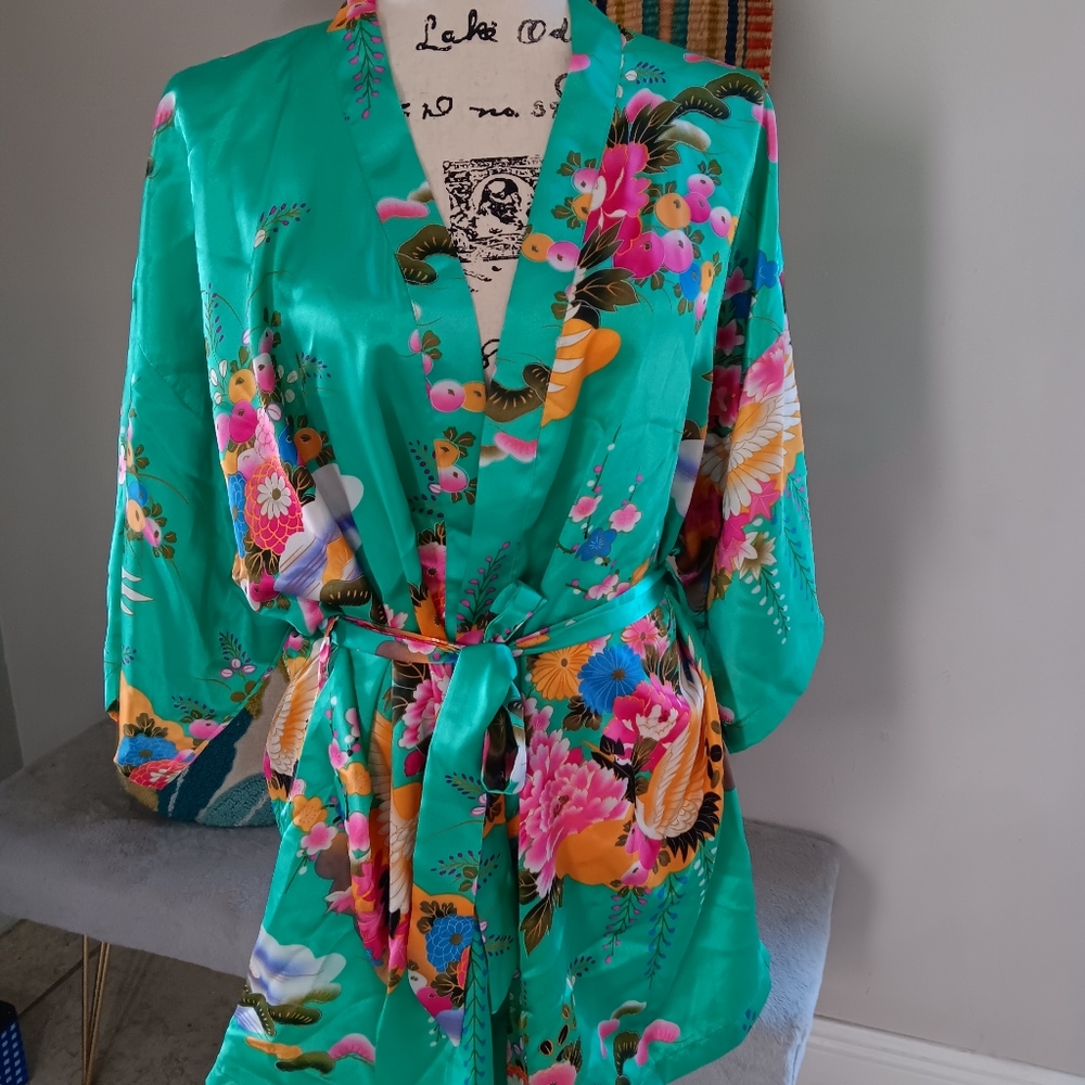 Medium to Large sleepwear robe